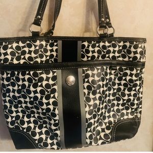 Coach authentic tote - classy black and white